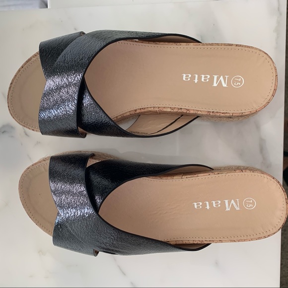 Sandals - Picture 3 of 3